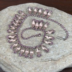 Vintage 1950’s Pink Rhinestone Bib Necklace statement 15.5″ silver tone