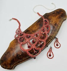 🔥Vintage Style Red Bib Necklace Earrings Set Not Signed (was $110.)