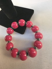 Vintage Fuschia Pink Plastic Bauble Bracelet With Silver Accents 3″ Elastic 90s