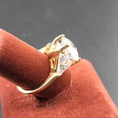 Vtg Sz 7.5 Ring Round w/ Triangles Cubic Zirconia 18KGE Fashion Jewelry STG#5