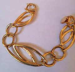 Vintage Gold Tone Chain Link Trifari Bracelet Signed 7 Inches
