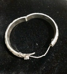 Vintage Sterling Silver 925 Hinged Etched Bangle Bracelet Safety Chain Thai
