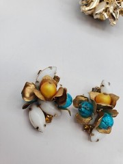 Vintage Jewlery Brooch Earring Set Clip On Gold Blue Beads Women Accessory