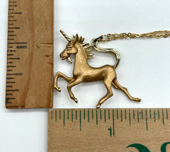 VTG Textured Gold-tone Unicorn Pendant necklace 24″ Fantasy Mythical