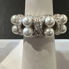 Camilke Lucie Ring Size 7 Faux Pearls