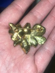 Flowers leaves enamel brooch pin 1.5″