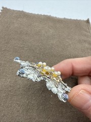 Estate KC Signed White Silvertone SNOWFLAKE w Aurora Borealis Rhinestone on Poin