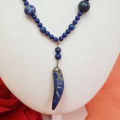 Vintage Lapis Lazuli 20” Long Necklace with Horn Pendant 32g Beauty