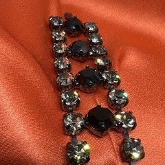 Vtg Wavy Black Crystal and Rhinstones Victorian Bracelet. 1”x7”. See pics.