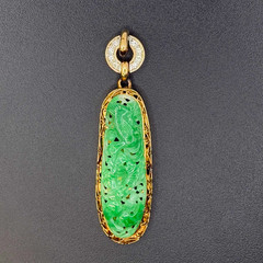 Vtg Chinese Mottled Green Jadeite Pendant w 14K Gold & Diamond Bale (AHB) 405