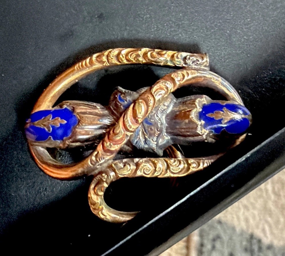 Victorian Stunning Gold Fill Embossed Coiled Vine Enameled Blue Brooch C Clasp
