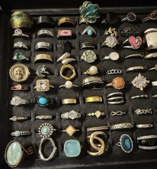 100 Piece Variety Costume Jewelry Ring Lot Unsigned Silver Gold Tones