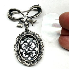 Vintage Romantic Victorian Style Bow Pin Brooch Wearable Picture Frame Dangling