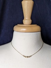 Vintage 7 Graduated Station Ball BEAD Gold Tone Necklace 16″ Chain AS IS