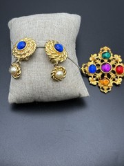 Gold Tone Floral Brooch Earrings Set Statement Purple Blue Green Dangle Drop