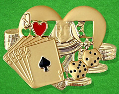 VTG AJC Brooch Pin Queen of Hearts Royal Flush Chips Dice Goldtone Enamel &Bonus