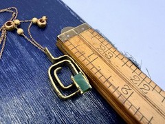 Vintage Brutalist Asymmetrical Square Spiral Green Gemstone Necklace 16” DbG W