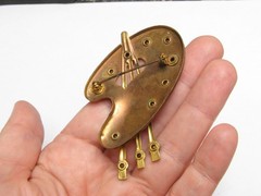 VTG Large ARTIST Palette Brushes BROOCH 1940s Brass RHINESTONE Paint Colors