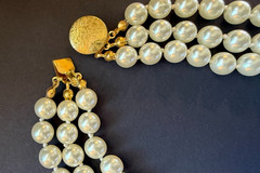 Vintage 3 Strand Faux Glass Pearl Necklace 18″ 8mm Knotted Gold Tone Slide Clasp
