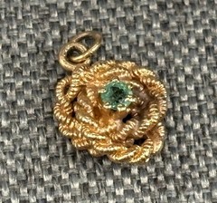 Victorian 14K Yellow Gold Love Knot Rope Texture Emerald Pendant Or Charm VTG