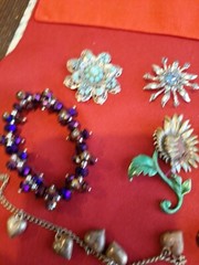 Estate JEWELRY Mixed Costume Lot WEARABLE Mixed Lot Brooch Bracelets #3 jb
