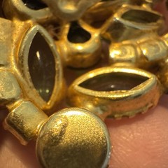 Vtg Emerald Greens, Light Greens Goldtone Pin Brooch