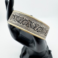 Vintage Nepal Filigree Silver Tone Cuff Hero Retro Bracelet Leaf Swirl