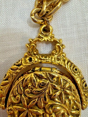 Vintage Goldette Gold Tone Large Swivel Locket Pendant Necklace Heavy Book Chain