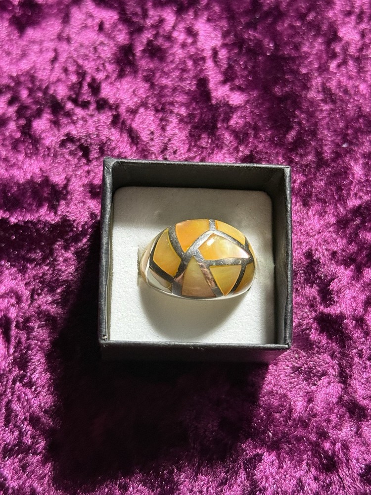 925 Sterling Silver Vintage Ring Yellow Mother Of Pearl Mosaic Inlay Dome