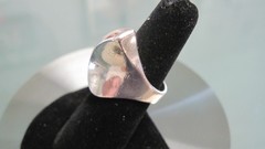 VINTAGE MODERN ART SCUPTURE STERLING RING SIZE 6 3/4″ 9.4 GRAMS