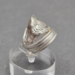 Vintage Edwards-Inlaid Silver Plated Bypass Spoon Ring Size 7 Upcycled Flatware