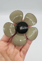 Vtg Gray Black Enamel 5 Petals Flower Large Brooch Pin #23