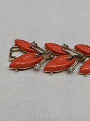 Vintage Thermoset Style Leaf Bracelet Coral Orange Gold Tone Rhinestone ~6.5″