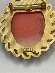 Vtg AAI Cameo Brooch Faux Carnelian Gold Toned Oval Retro Feminine Grandma Chic