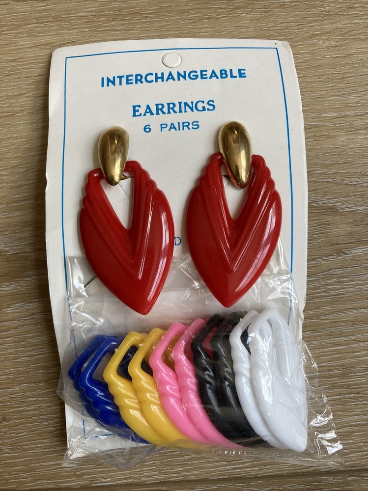 EARRINGS 1980’s INTERCHANGEABLE COLORS MOLDED PLASTIC Pierced VINTAGE