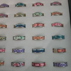 Vntg Lot Of Aloha Band Rings W/Display Box 36pc Polymer Clay Retro Party Favors