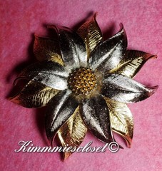 Yellow & White Gold flower Brooch Vintage 1960s-70s Celebrity N.Y. Classy
