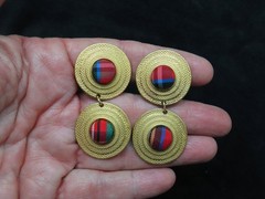 Vintage 1980s Gold Tone Dangle Clip Earrings w/Plaid Inset
