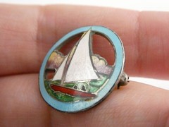 Vintage Guilloche Enamel Sterling Silver Sailboat in Harbor Brooch Pin 3.5g 21mm