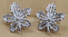 1960’s Sarah Coventry Ivy Leaf SIlver Tone Brooch & Clip Earrings Set