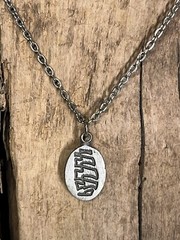 VINTAGE 1976 WTW PEWTER TRIBAL PENDANT ON 15” SILVER ROLO CHAIN