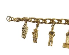 VTG Nassau Bahamas Christopher Columbus Goldtone Charm Bracelet
