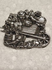 Birds and Blooms Limited Edition 2001 Pewter Flower Gardening Cart 1 1/4″ Pin