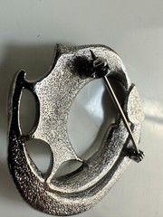 VTG Signed Collectible LG LIND GAL Brooch Silver Tone Textured Etched wing Pin