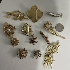 Vintage 12 Brooch Collection | Mix Lot Rhinestones Gold Silver Tone Floral