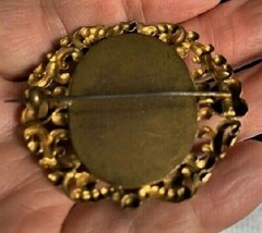 VINTAGE EARLY MALACHITE AND GOLD METAL RUSSIAN LARGE BROOCH