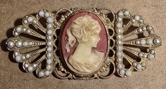 vintage estate brooch pink cameo gold tone faux peeling seed pearls 2.5X1 1/8″