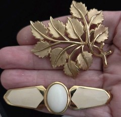 Vintage Silver & Gold Tone Brooch Lot Of 5 All Signed CROWN TRIFARI Leaves Swag