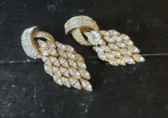 Vintage Ciner? Crystal Rhinestone Statement Drop Hinged Clip on Earrings 3″ Long