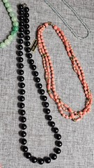 Vtg 1970s 1980s Beaded Necklace 12pc LOT Lucite Plastic Metal HONG KONG Crafts